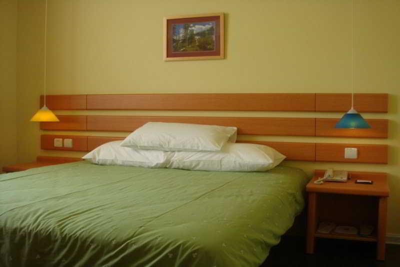 Home Inn Tianjin Weijin Road Tianjin University Dış mekan fotoğraf